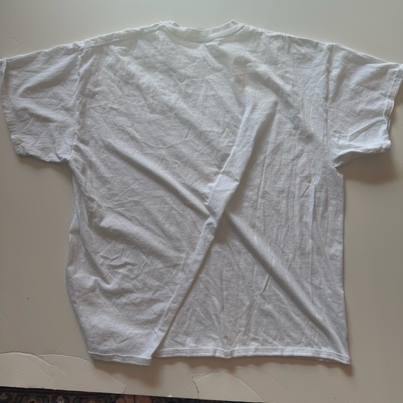 My furry friends - medium men’s graphic t shirt - Picture 3 of 3